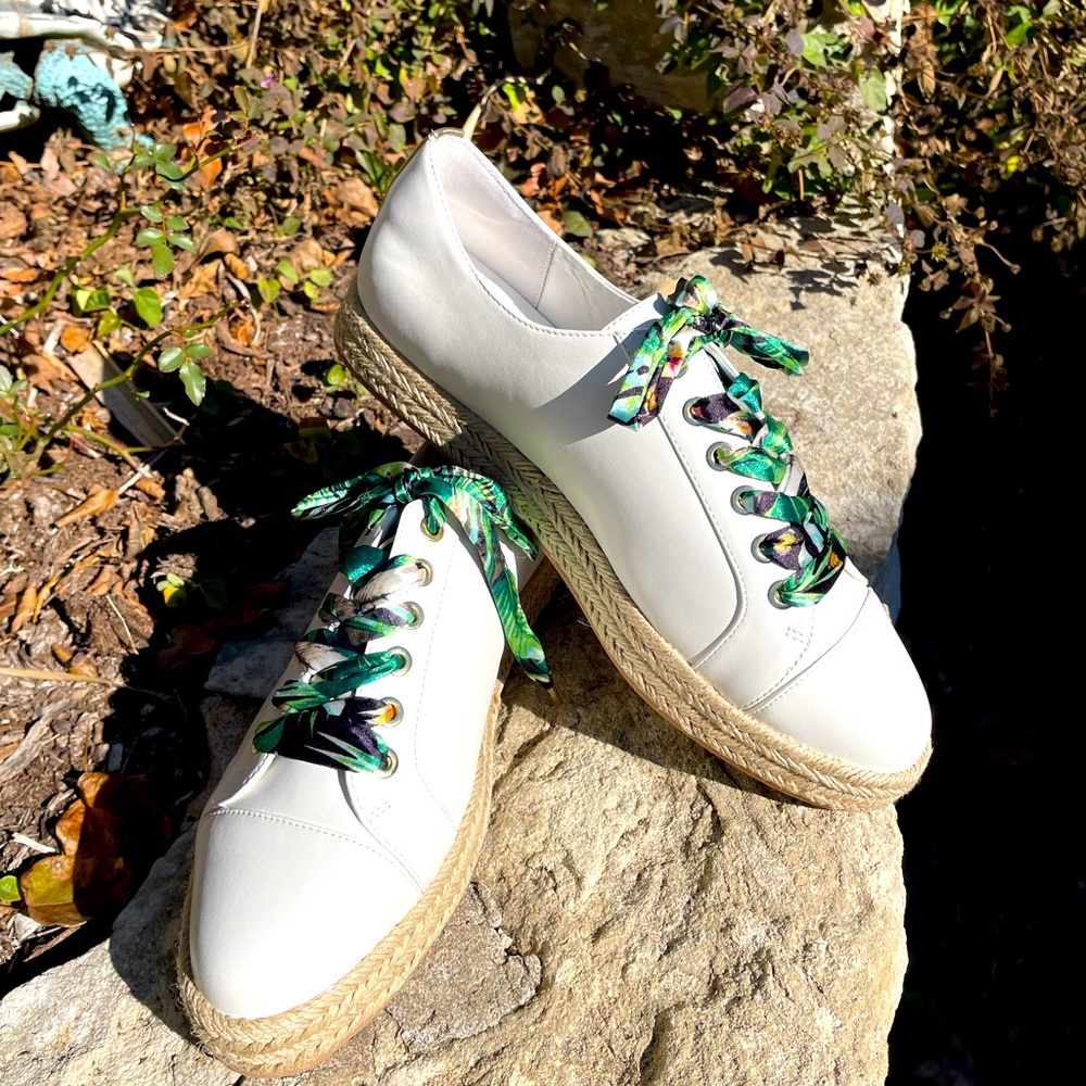 Espadrille Sneakers with Tropical Laces, size 10